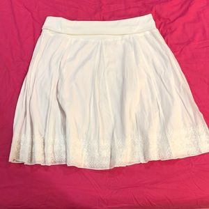 Fashion Bug cotton white skirt. Size 1X.